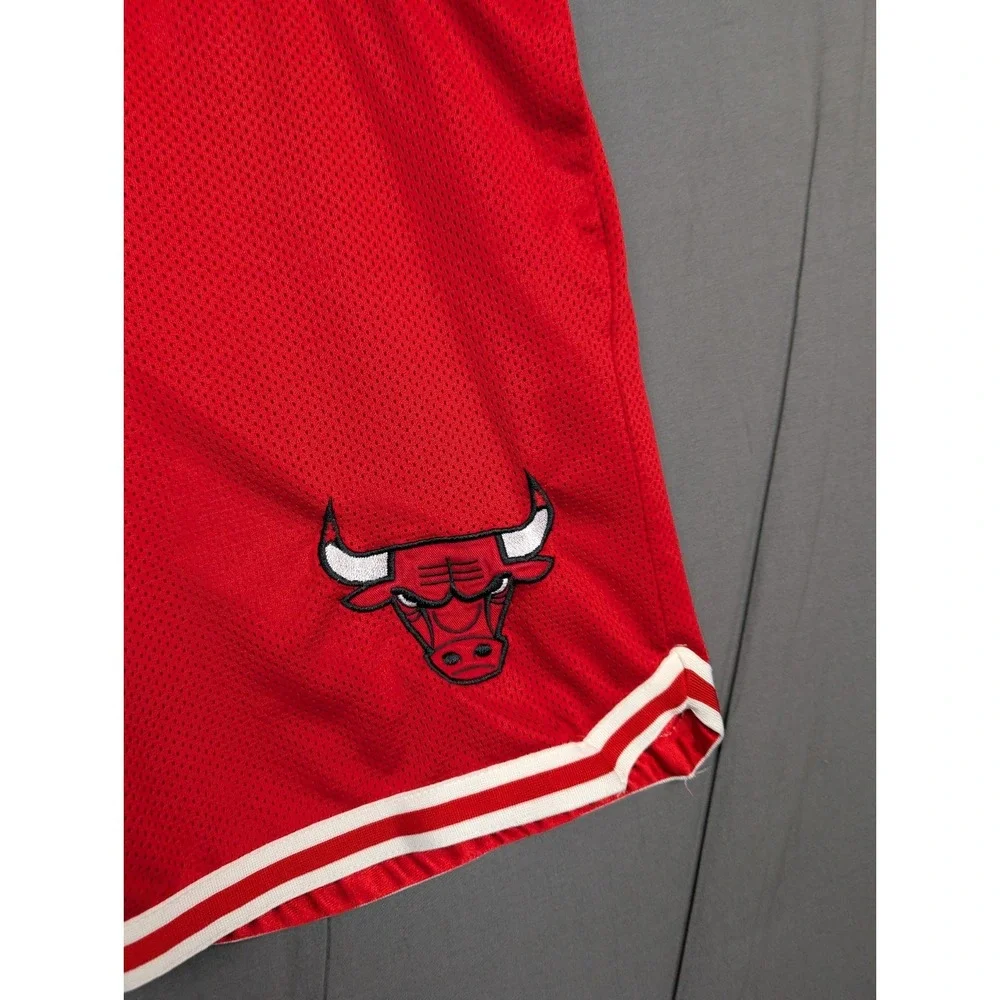 Chicago Bulls‎ NBA Team Red Ultra GAME Basketball Shorts size Men's M